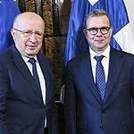 El Comisario de Defensa y Espacio, Andrius Kubilius, y el primer ministro de Defensa, Petteri Orpo.